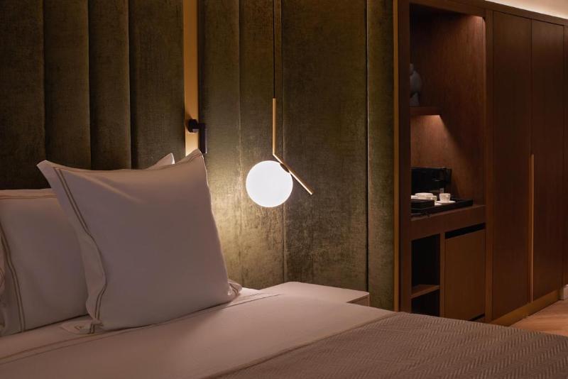 سوییت جونیور, Mim Andorra