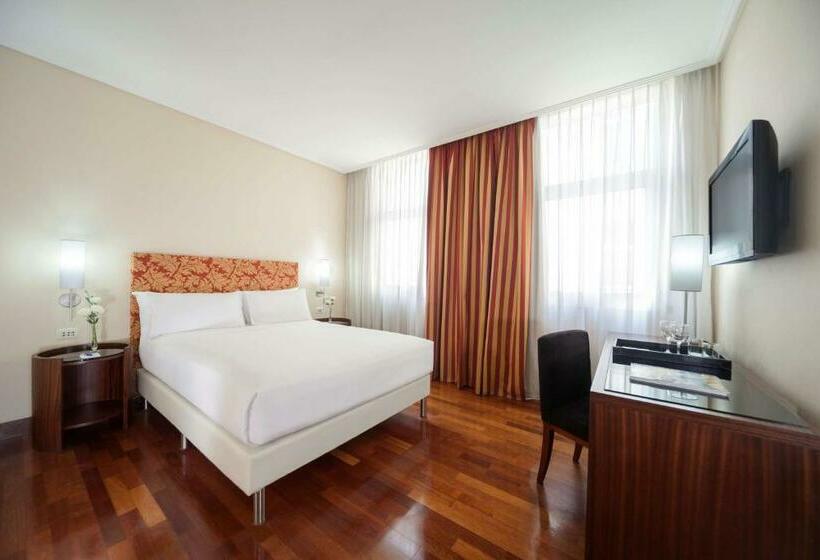 Standard Triple Room, Nh Buenos Aires City