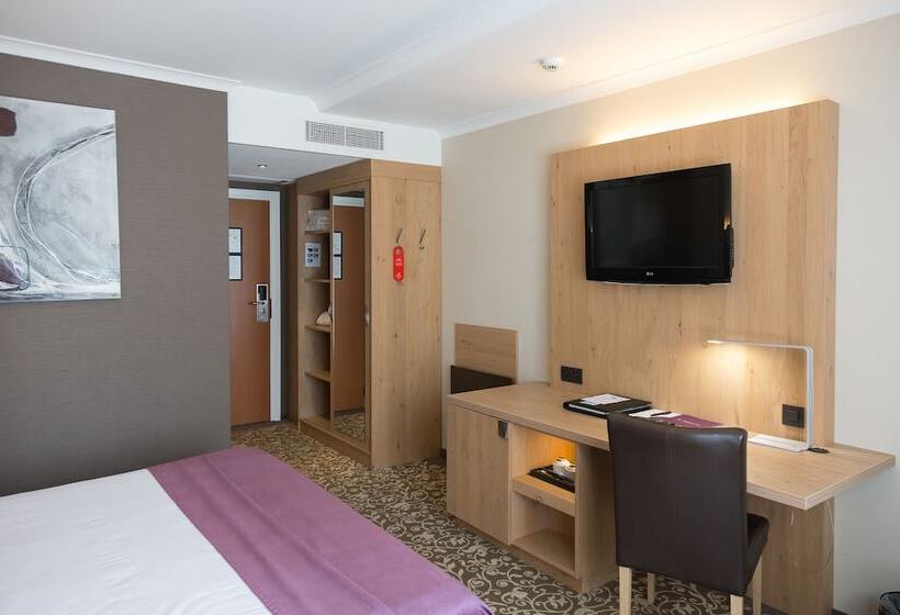 Superior Room, Nivellessud Van Der Valk