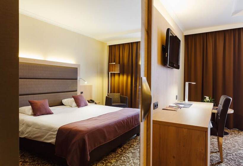 اتاق سوپریور, Restaurant Van Der Valk Nivelles Sud