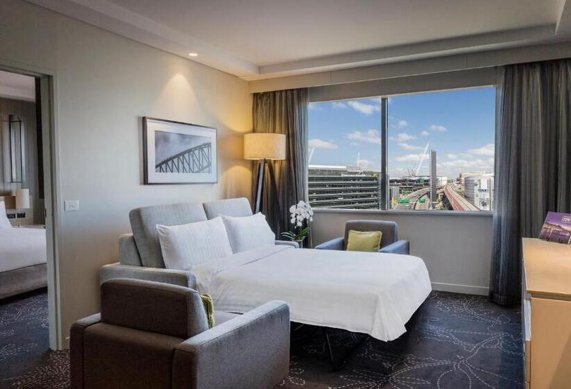 Executive Suite, Parkroyal Darling Harbour, Sydney