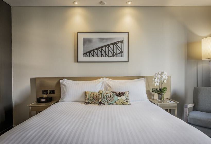 Superior Room, Parkroyal Darling Harbour, Sydney