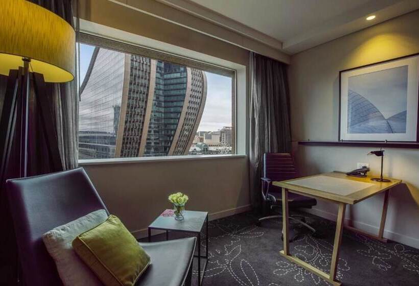 Club Suite, Parkroyal Darling Harbour, Sydney