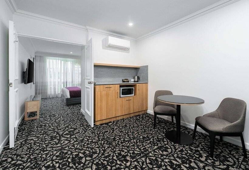 سوییت, Quality Hotel Parklake Shepparton