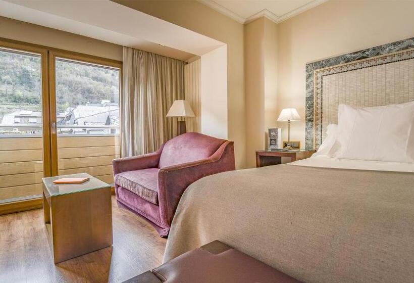 اتاق لوکس با چشم‌انداز شهر, Roc Blanc Hotel & Spa