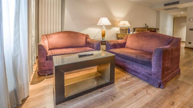 سوییت جونیور, Roc Blanc Hotel & Spa