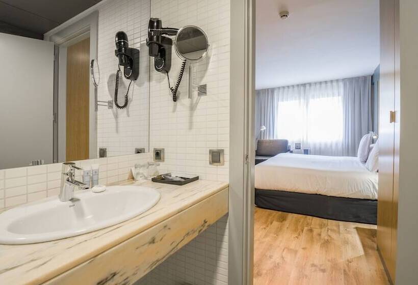 اتاق استاندارد, Roc Blanc Hotel & Spa