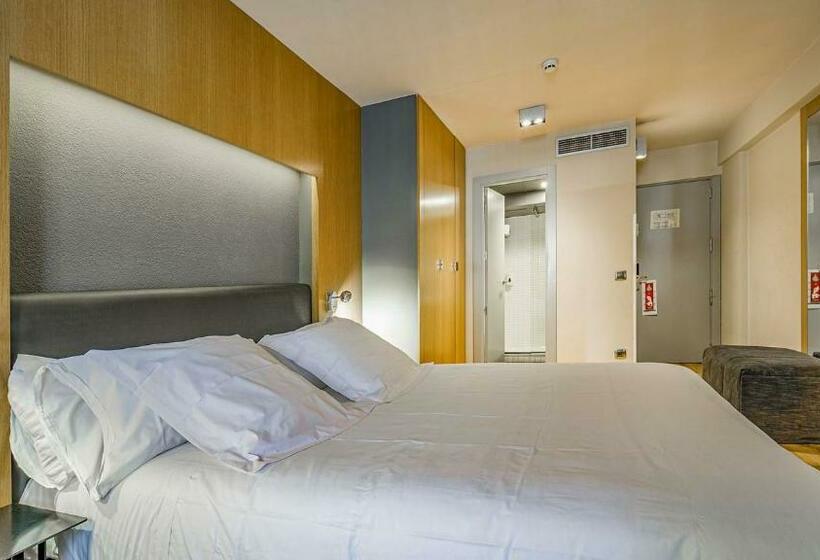 اتاق استاندارد, Roc Blanc Hotel & Spa