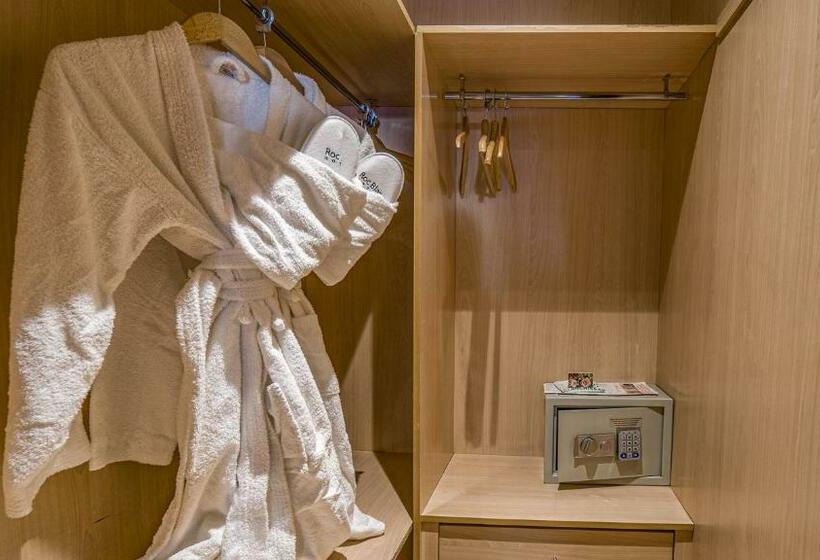 اتاق استاندارد, Roc Blanc Hotel & Spa