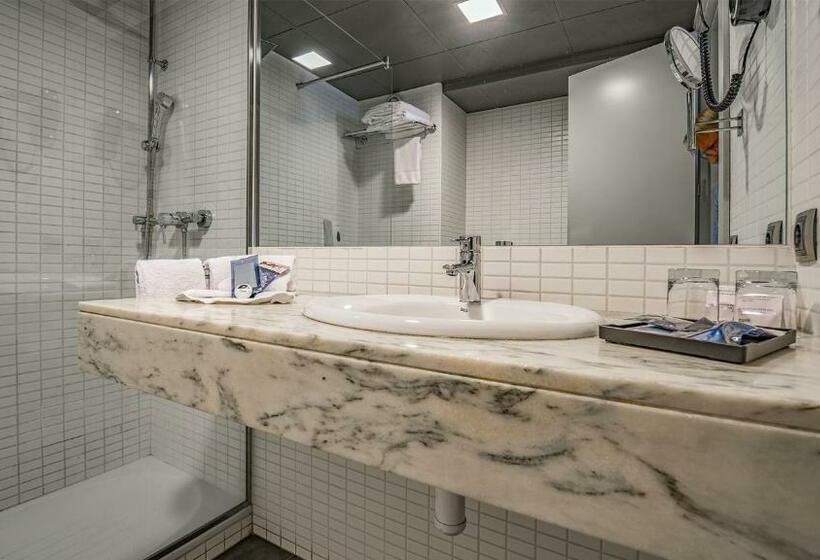 اتاق استاندارد, Roc Blanc Hotel & Spa