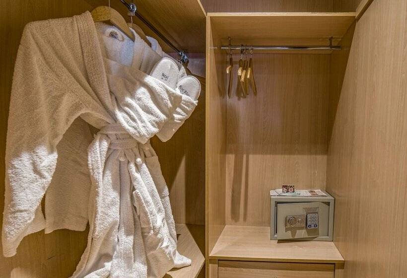 اتاق استاندارد, Roc Blanc Hotel & Spa