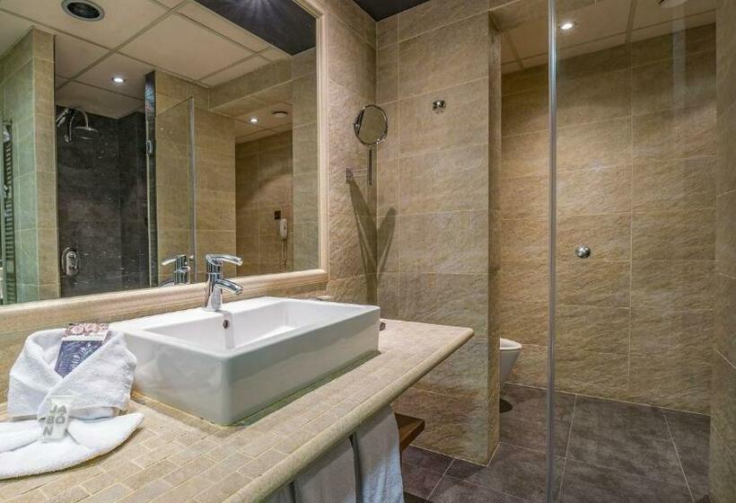 اتاق سوپریور, Roc Blanc Hotel & Spa