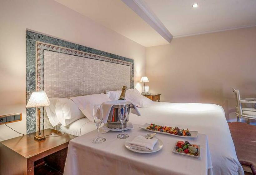 سوییت جونیور, Roc Blanc Hotel & Spa