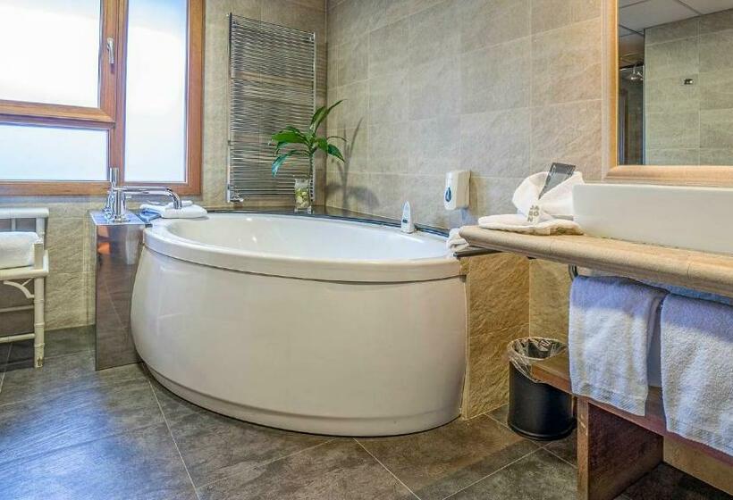 سوییت جونیور, Roc Blanc Hotel & Spa