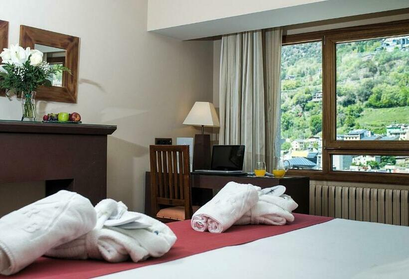 Standard Room with Spa Access, Roc Blanc