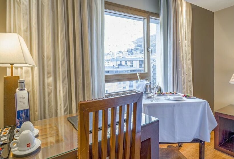 اتاق لوکس, Roc Blanc Hotel & Spa