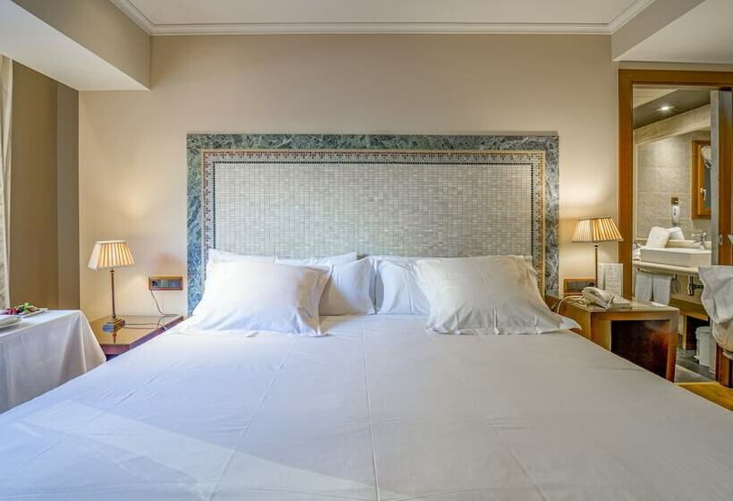 اتاق لوکس, Roc Blanc Hotel & Spa