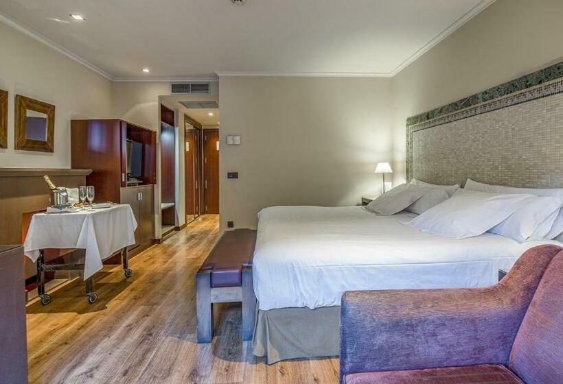 اتاق استاندارد با بالکن, Roc Blanc Hotel & Spa