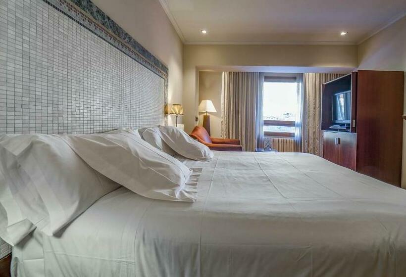 اتاق استاندارد با بالکن, Roc Blanc Hotel & Spa