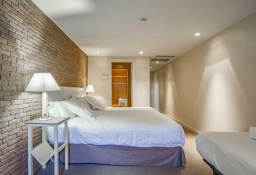 اتاق سوپریور سه تخته, Roc Blanc Hotel & Spa
