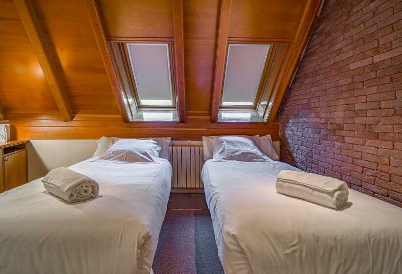 اتاق سوپریور چهار تخته, Roc Blanc Hotel & Spa