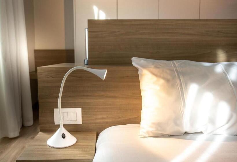 سوییت جونیور, Saint Sauveur By Wp Hotels