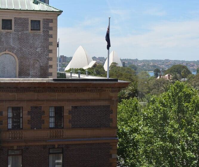 Delüks Oda, Sir Stamford Circular Quay