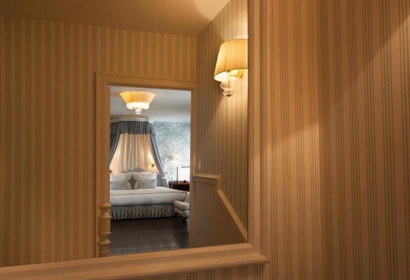 Duplex Junior Suite, The Pand   Charming Boutique