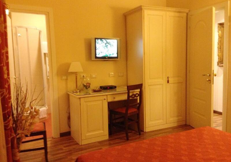 اتاق استاندارد با چشم‌انداز دریا, The Ville Resort Casino