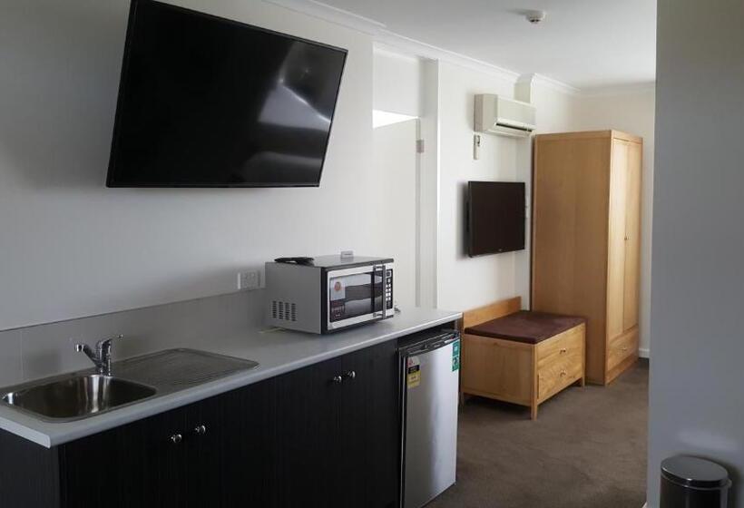 Suite Familiar, Mid City Motel Warrnambool