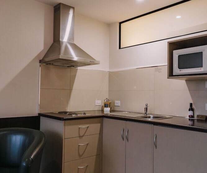 اتاق لوکس, Motel 429