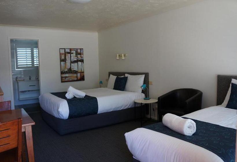 Suite Queen-Size Ággyal, Waves Motel And Apartments