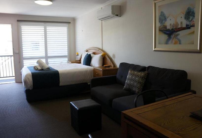 Suite Queen-Size Ággyal, Waves Motel And Apartments