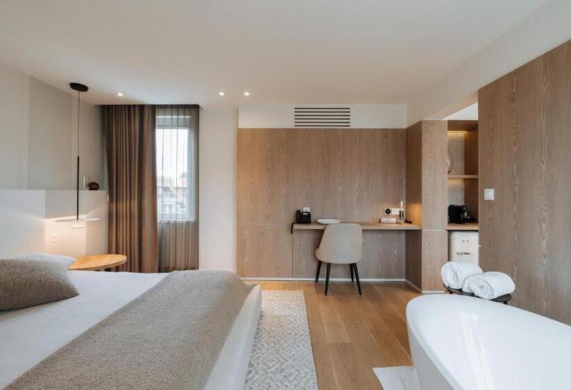 سوییت لوکس, Cosmopolite Hotel Nieuwpoort Bad