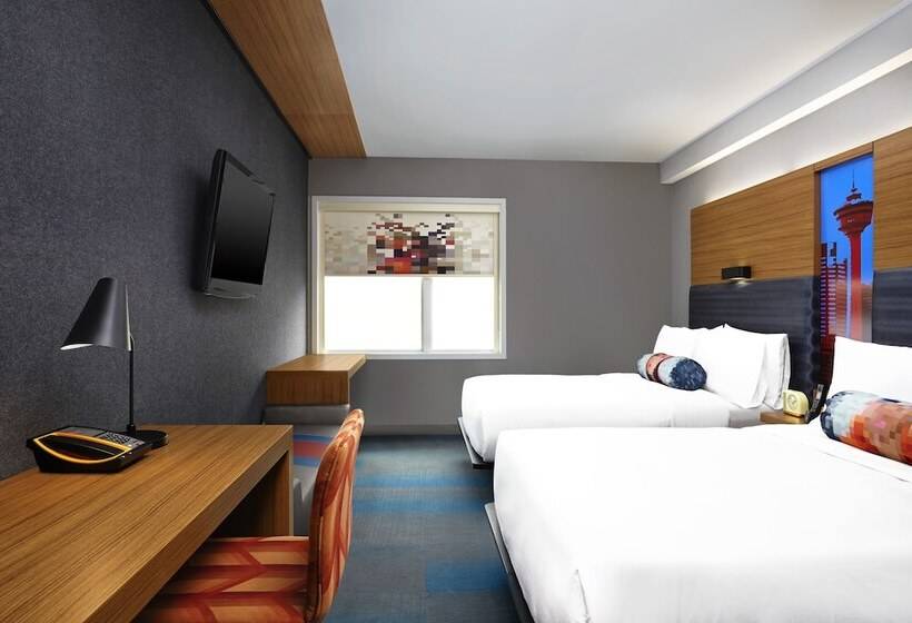 Standard Room 2 Double Beds, Aloft Calgary University