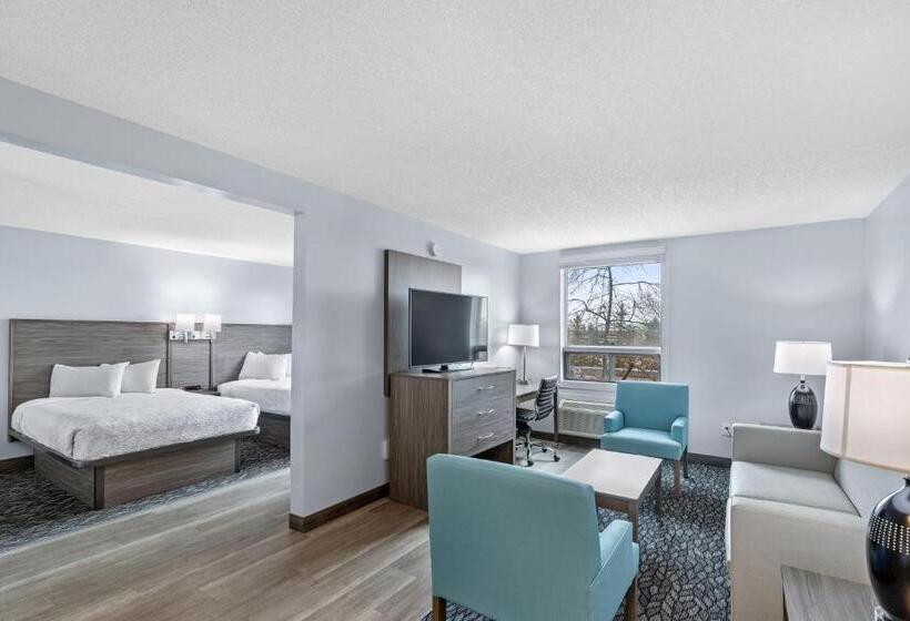 Family Suite, Emerald  And Suites