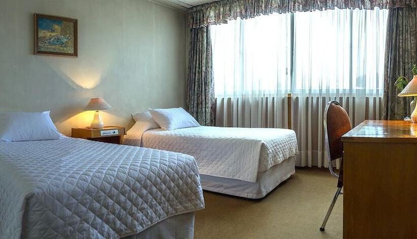 اتاق استاندارد سه نفره, Gran Hotel Ambassador