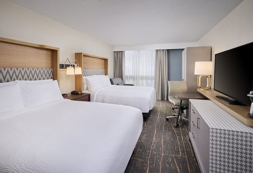 اتاق استاندارد با 2 تخت دوبل, Holiday Inn Burlington Hotel & Conference Centre, An Ihg