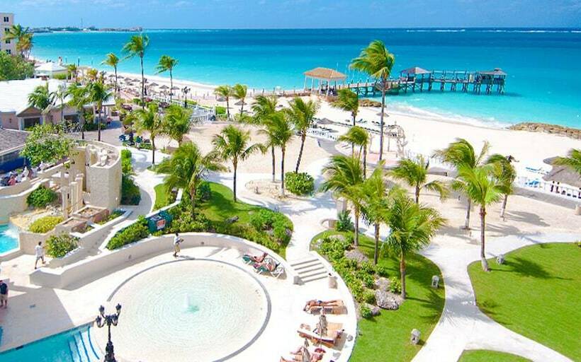 اتاق لوکس با چشم‌انداز دریا, Sandals Royal Bahamian  Couples Only