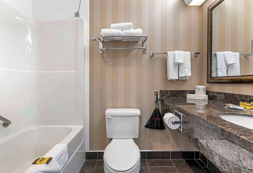 سوییت, Best Western Plus Kelowna Hotel & Suites