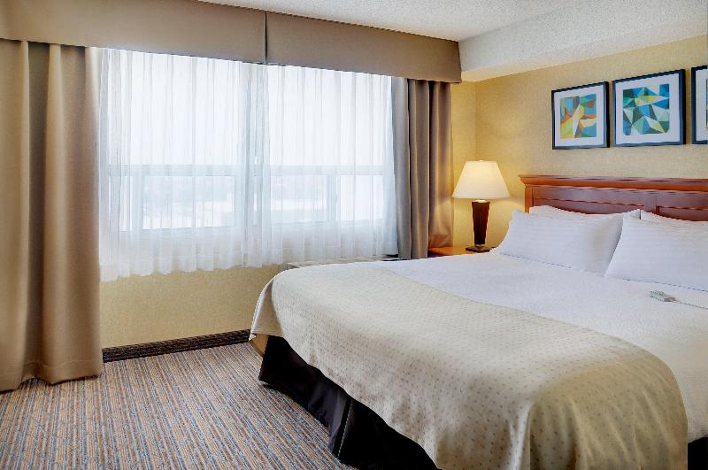 سوئیت با تخت بزرگ, Holiday Inn Hotel & Suites London, An Ihg