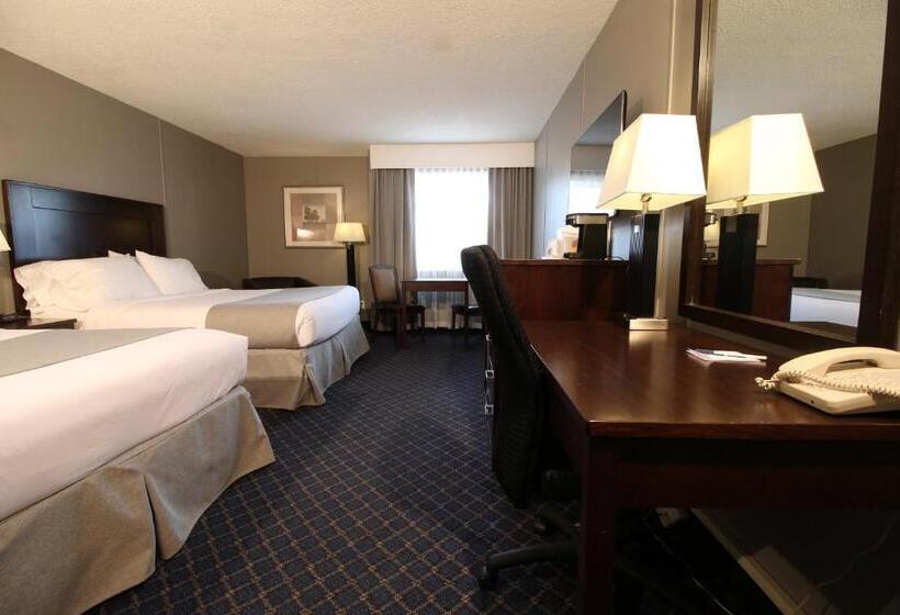 Standard Room, Clarion Pointe