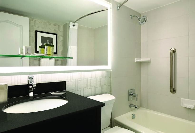 اتاق استاندارد با 2 تخت دوبل, Doubletree By Hilton Hotel Toronto Downtown