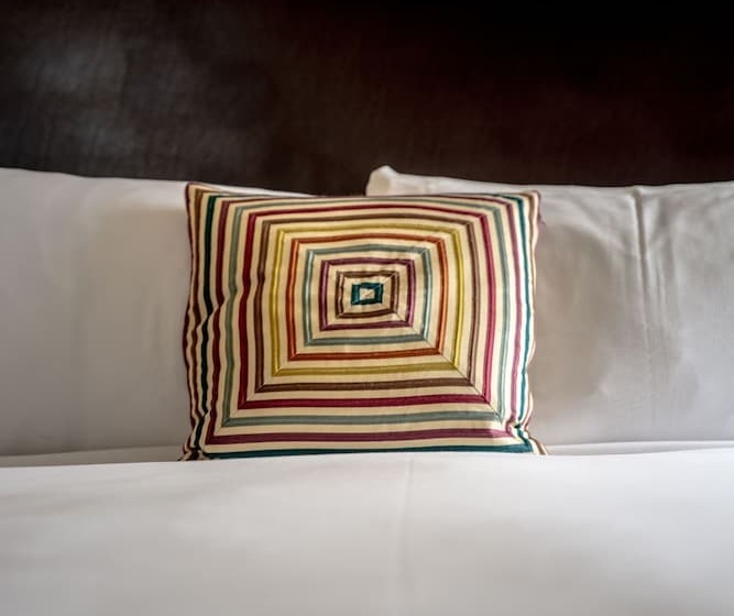 اتاق استاندارد با تخت دوبل, Fairmont Le Manoir Richelieu