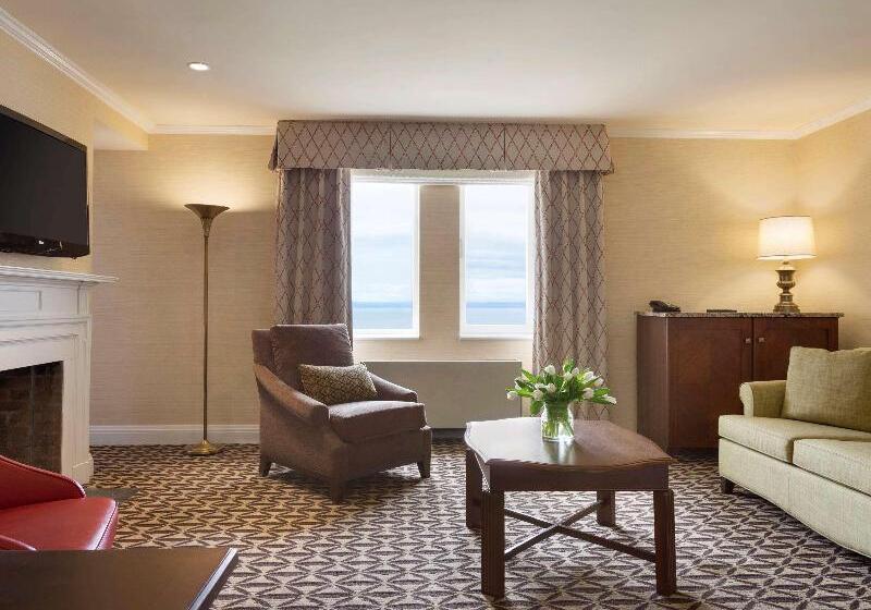 سوئیت با تخت بزرگ, Fairmont Le Manoir Richelieu