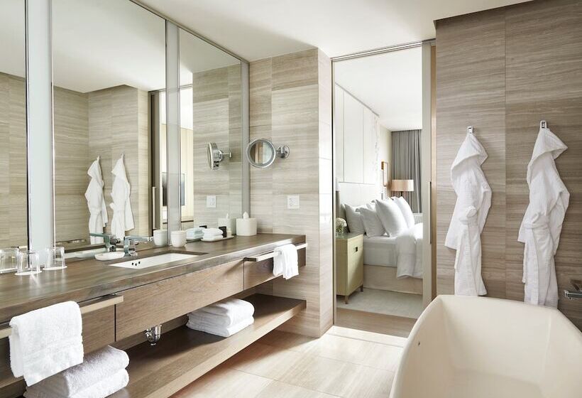 Habitación Deluxe, Four Seasons  Toronto At Yorkville