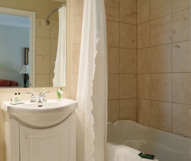 חדר דלוקס, Green Acres Inn