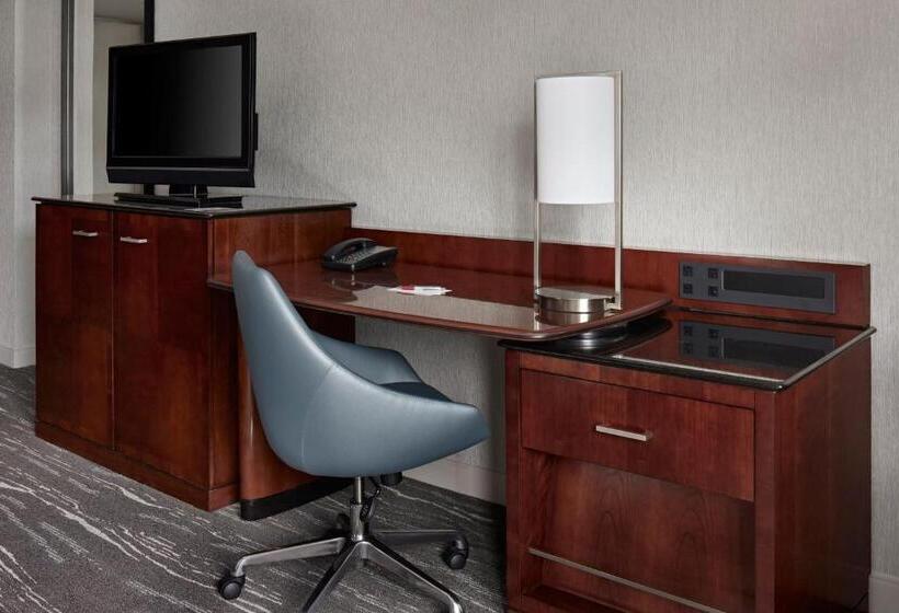 اتاق استاندارد با تخت بزرگ, Halifax Marriott Harbourfront