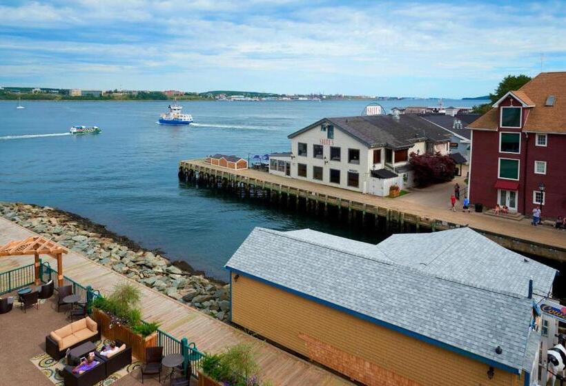 اتاق استاندارد با تخت دوبل و چشم‌انداز, Halifax Marriott Harbourfront