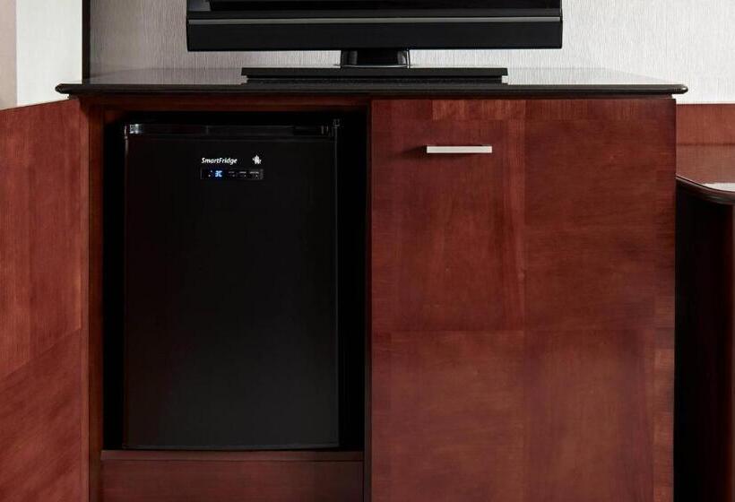 سوییت جونیور, Halifax Marriott Harbourfront